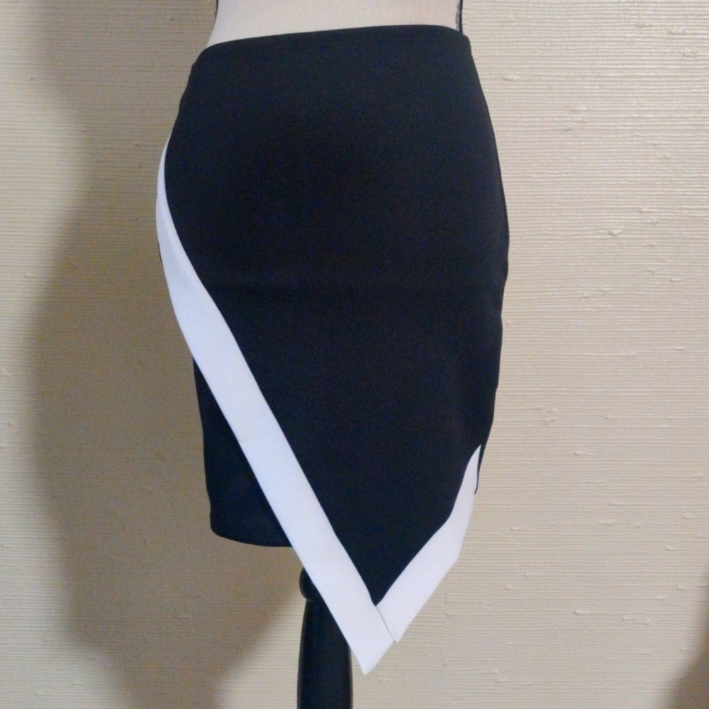 Black & White Stripe Asymmetric Midi Skirt Office Work Business Casual_Small
